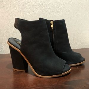 Steve Madden Slingback open toe mule